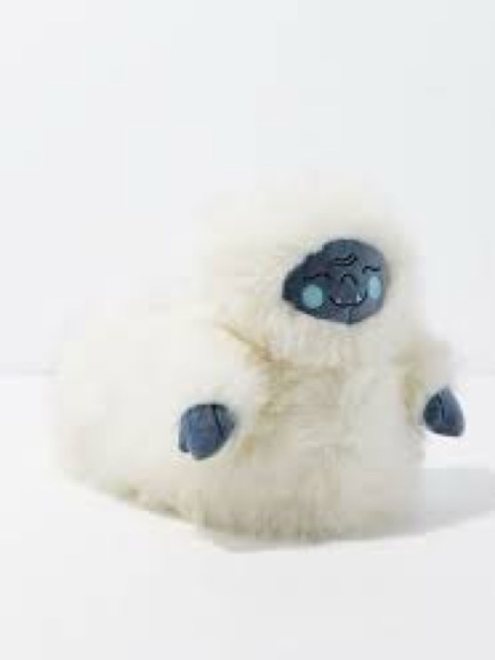 American Eagle YETI Faux Fur Cozy Fuzzy Slippers